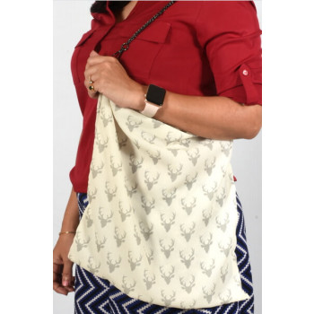 Tote scarf with print of Barasingha Beige