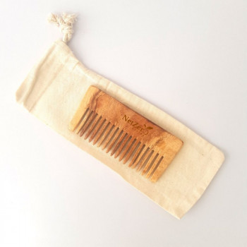 Neem Wood Comb Shampoo