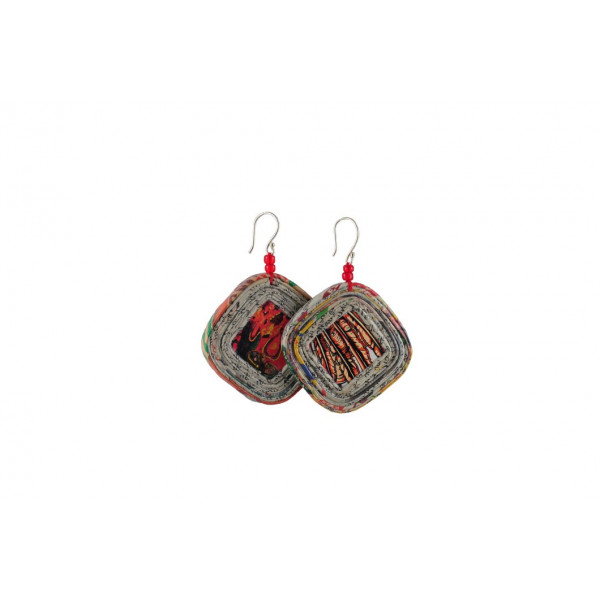 Innovative Diamond Shaped Earrings (Red)