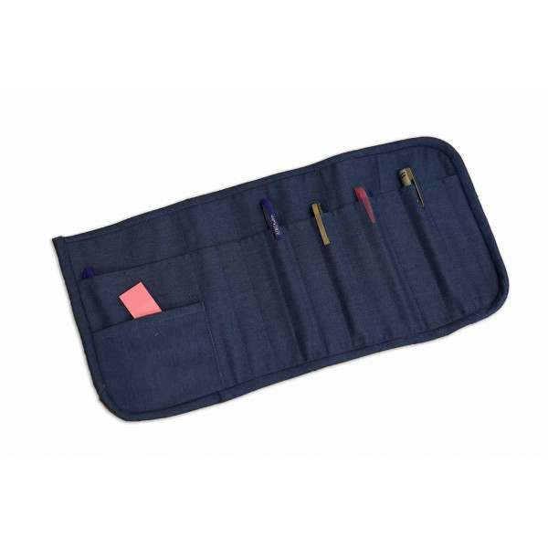 Stationery rolling pouch