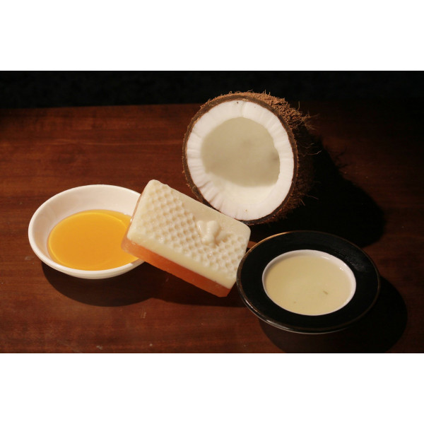 HONEY AND SHEA BUTTER FACIAL BAR -SHVAASA SERIES