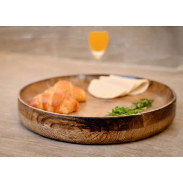 Round Platter in single wood piece
