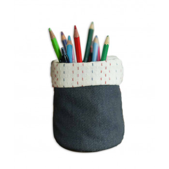 Stationery stand / pen & pencil holder