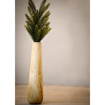 Vase in single wood piece